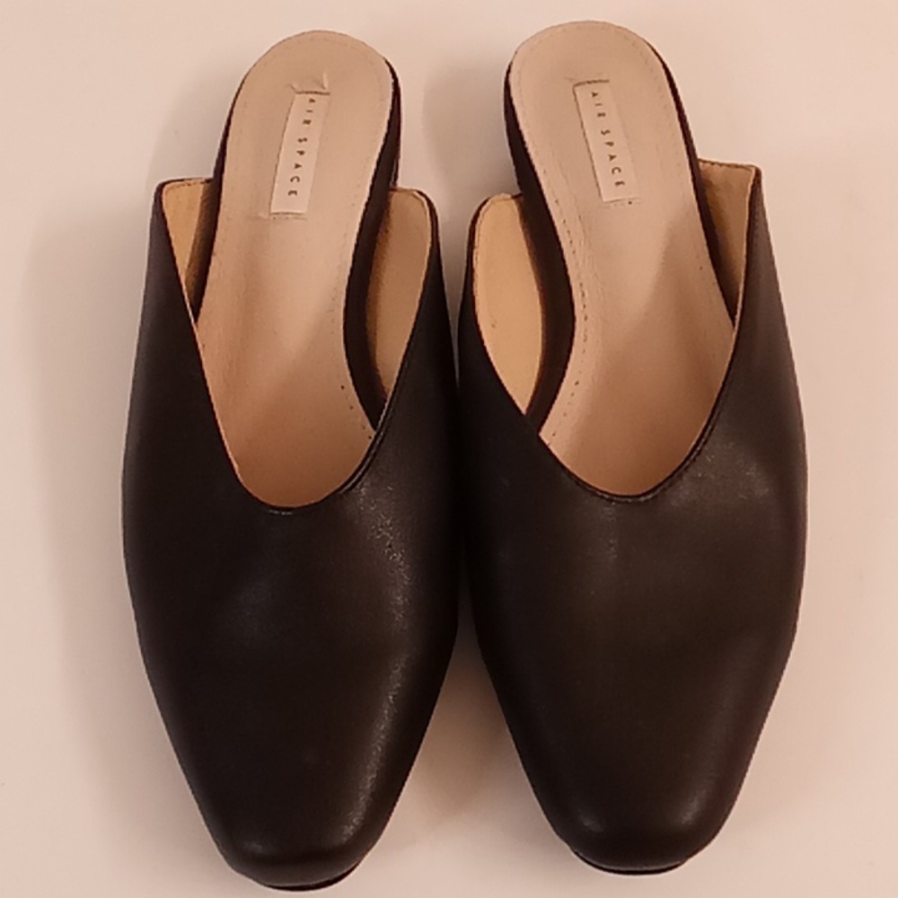 AIR SPACE Women's Size 6.5 37 Black Color Mule Shoes  GY1D X